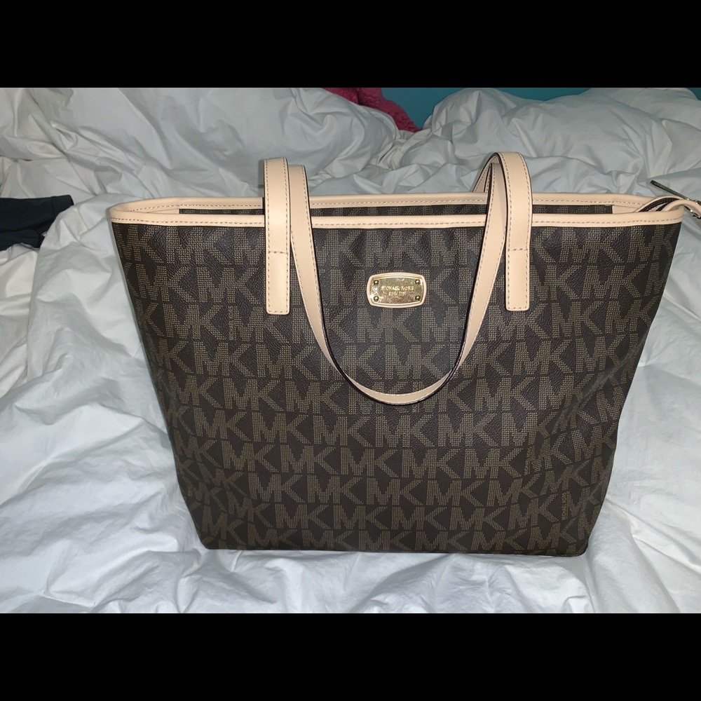 Michael Kors purse